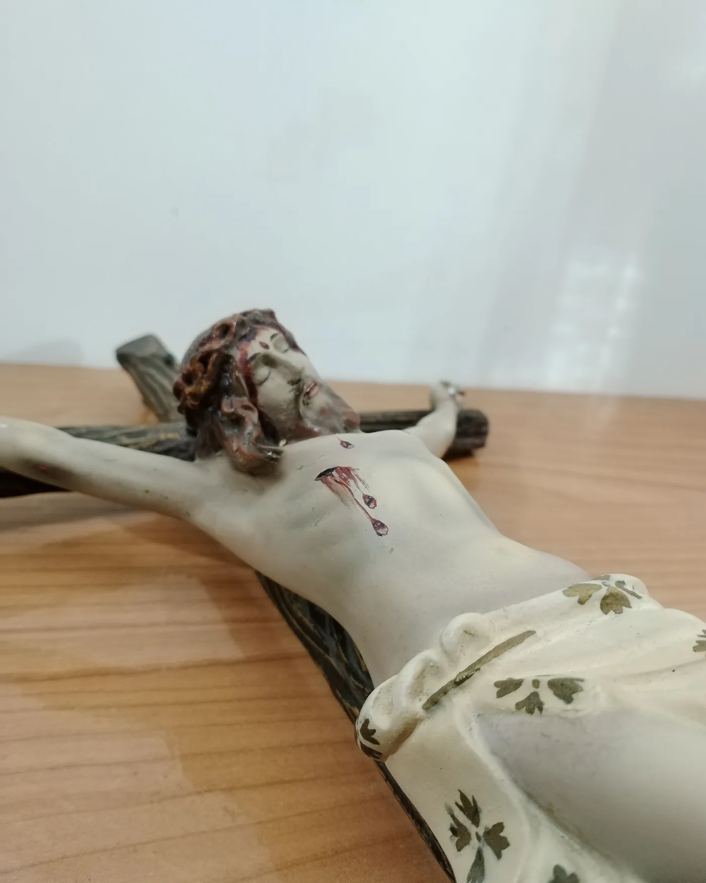 Crucifijo de Cristo colgante de pared - imagen 5
