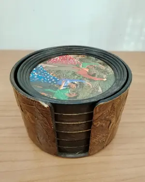 Posavasos de España con soporte de madera tallada - miniatura 1