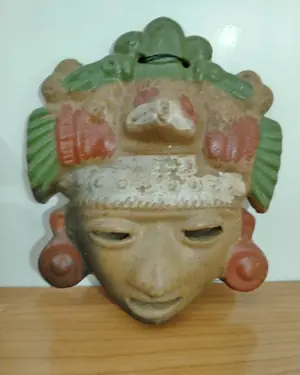 Pareja de máscaras incas decorativas en terracota - miniatura 3