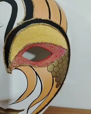 Máscara veneciana pintada a mano - miniatura 4