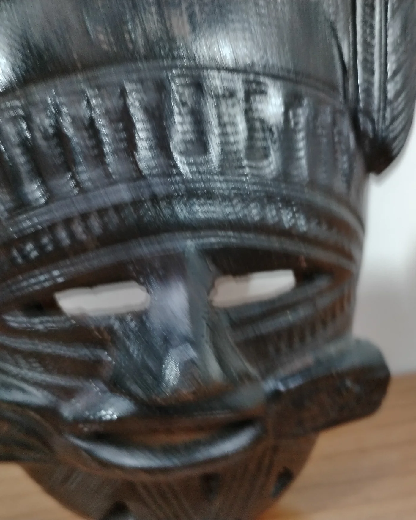 Máscara decorativa de cerámica estilo azteca - imagen 4