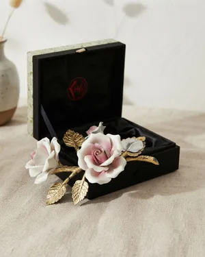 Conjunto de flores porcelana capodimonte - miniatura 1