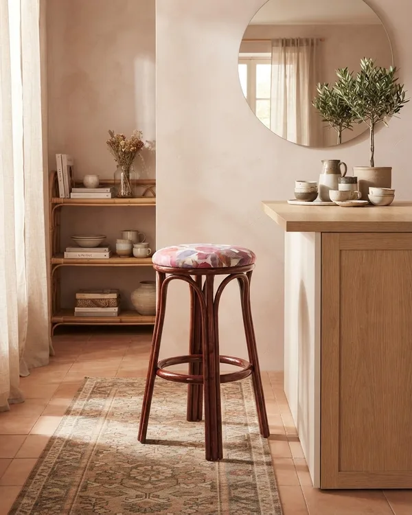 Taburete Alto de Mimbre con Asiento Tapizado Floral