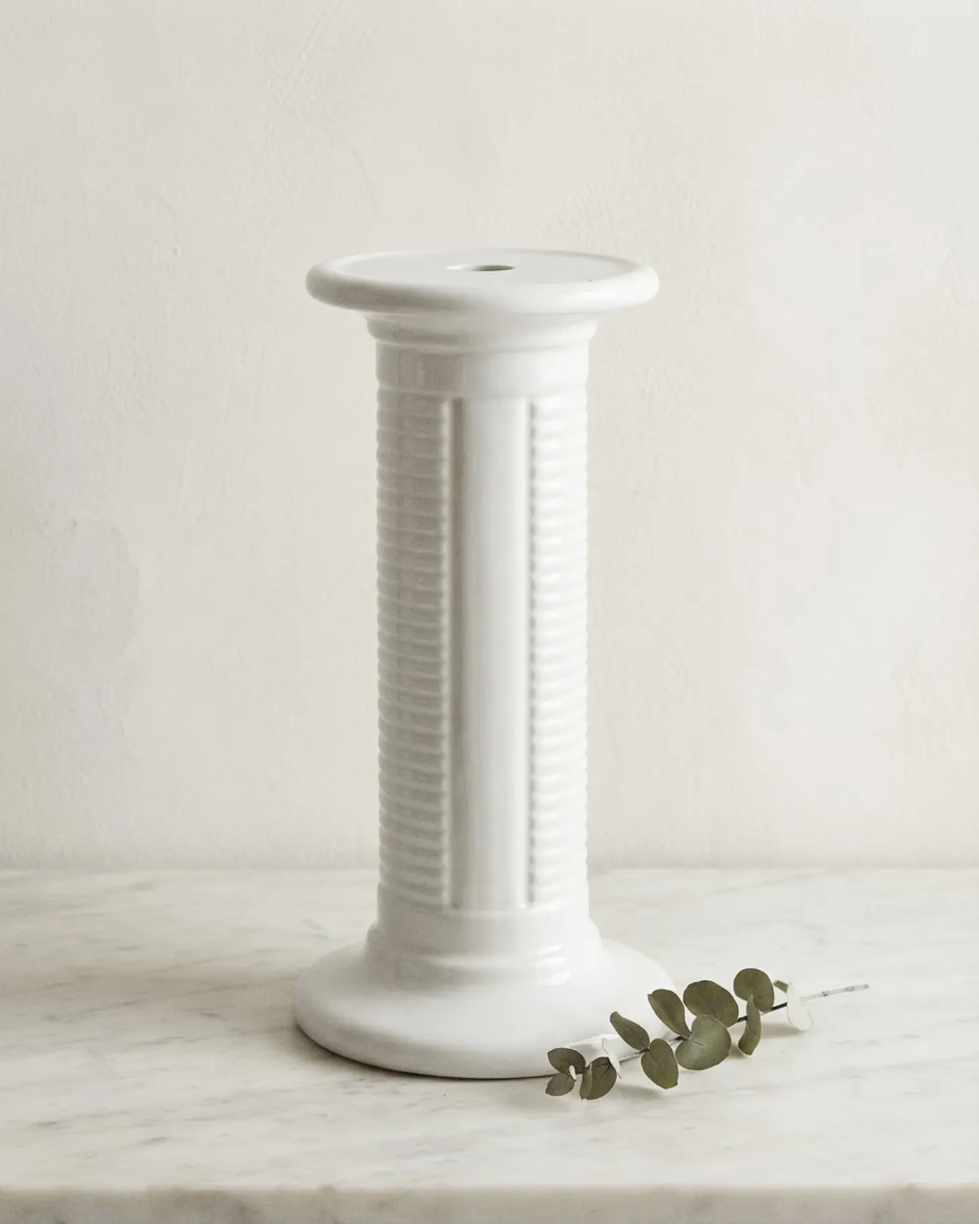 Pedestal de porcelana blanco - imagen 1