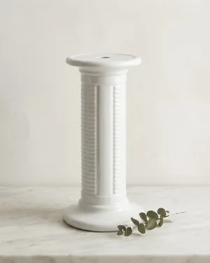 Pedestal de porcelana blanco - miniatura 1