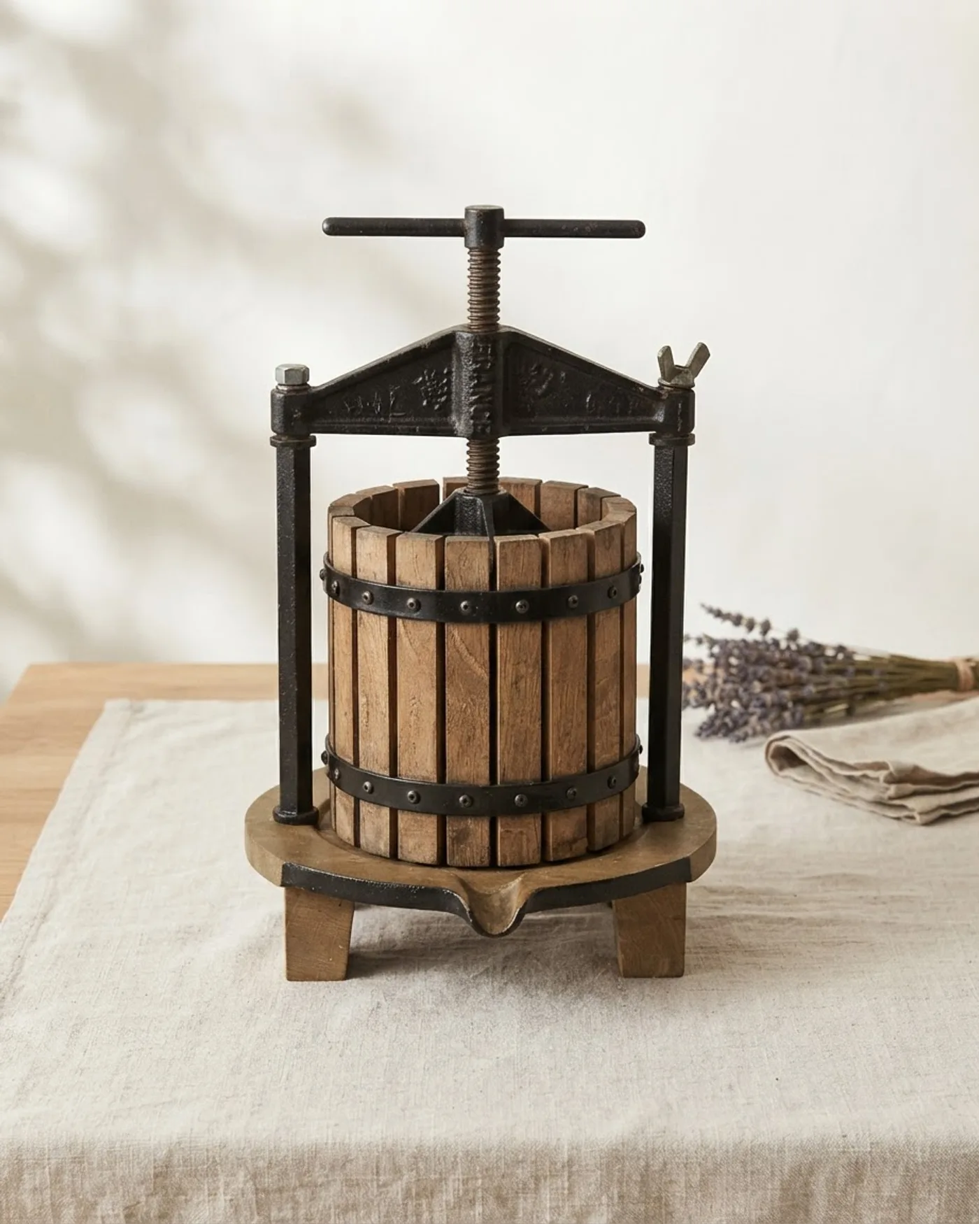 Prensa para vino de madera - imagen 1