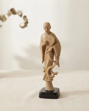 Figura oriental en recina - miniatura 1