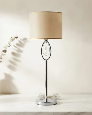 Lámpara de Pie Vintage con Pantalla Beige y Detalles en Cristal - miniatura 1
