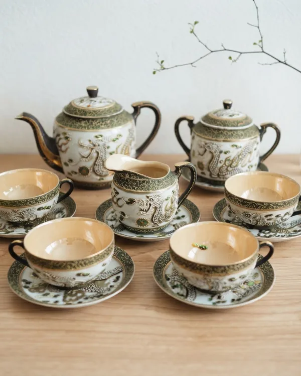 Anitguo juego de te japones porcelana