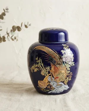 Jarrón de Porcelana Azul con Tapa y Decoración de Aves - miniatura 1