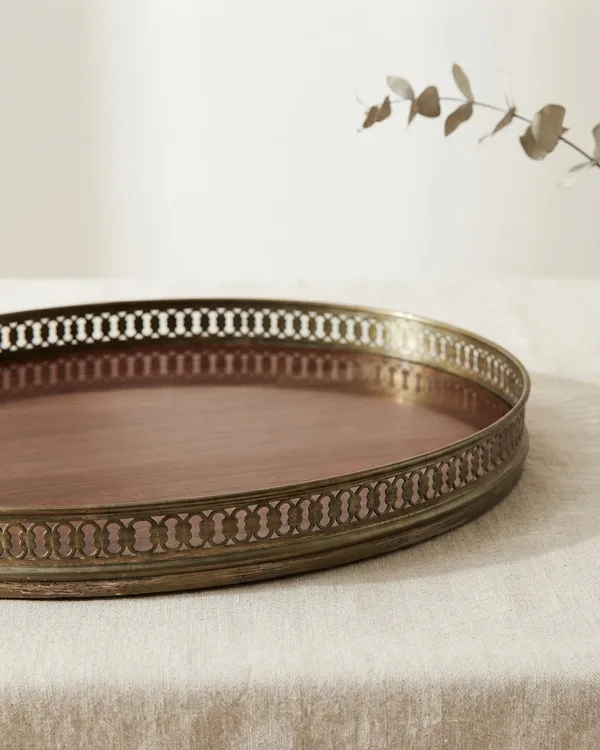 Antigua Bandeja Vintage de Madera y Bronce