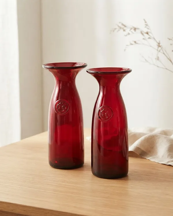 Par de Decantadores de Vino en Cristal Rojo con Detalle de Trébol