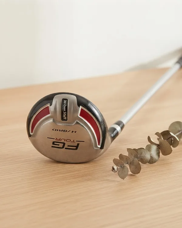 Palo de Golf Híbrido Infantil Wilson Staff F6 Tour