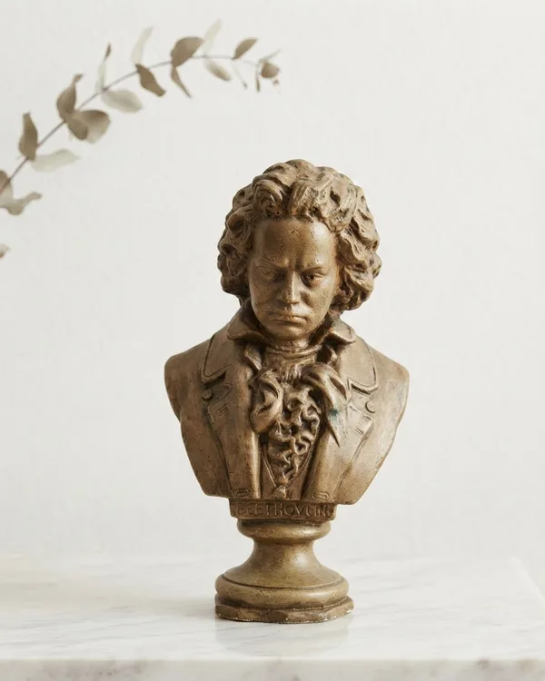 Busto de Beethoven en Escayola