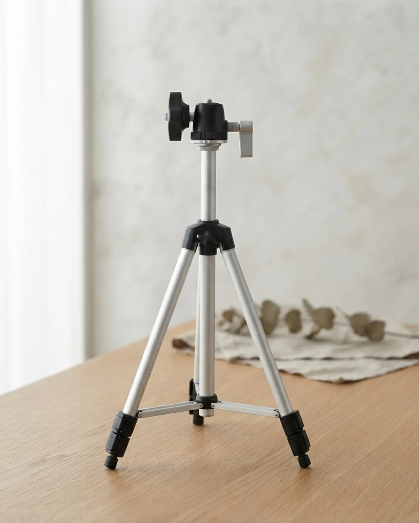 Trípode Ajustable de Aluminio - imagen 1