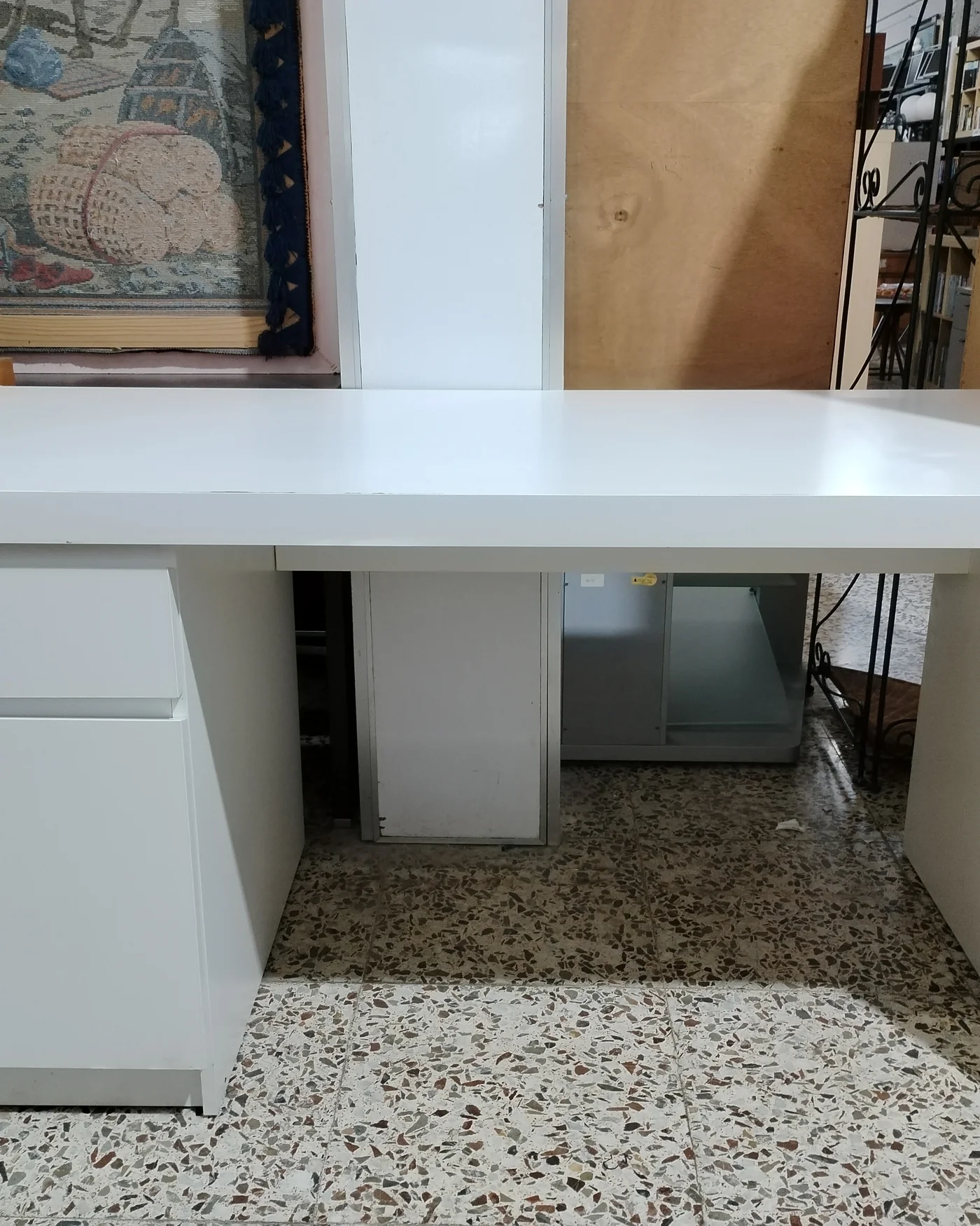 Escritorio blanco malm de ikea - imagen 1