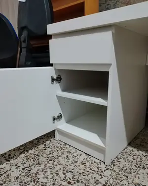 Escritorio blanco malm de ikea - miniatura 2