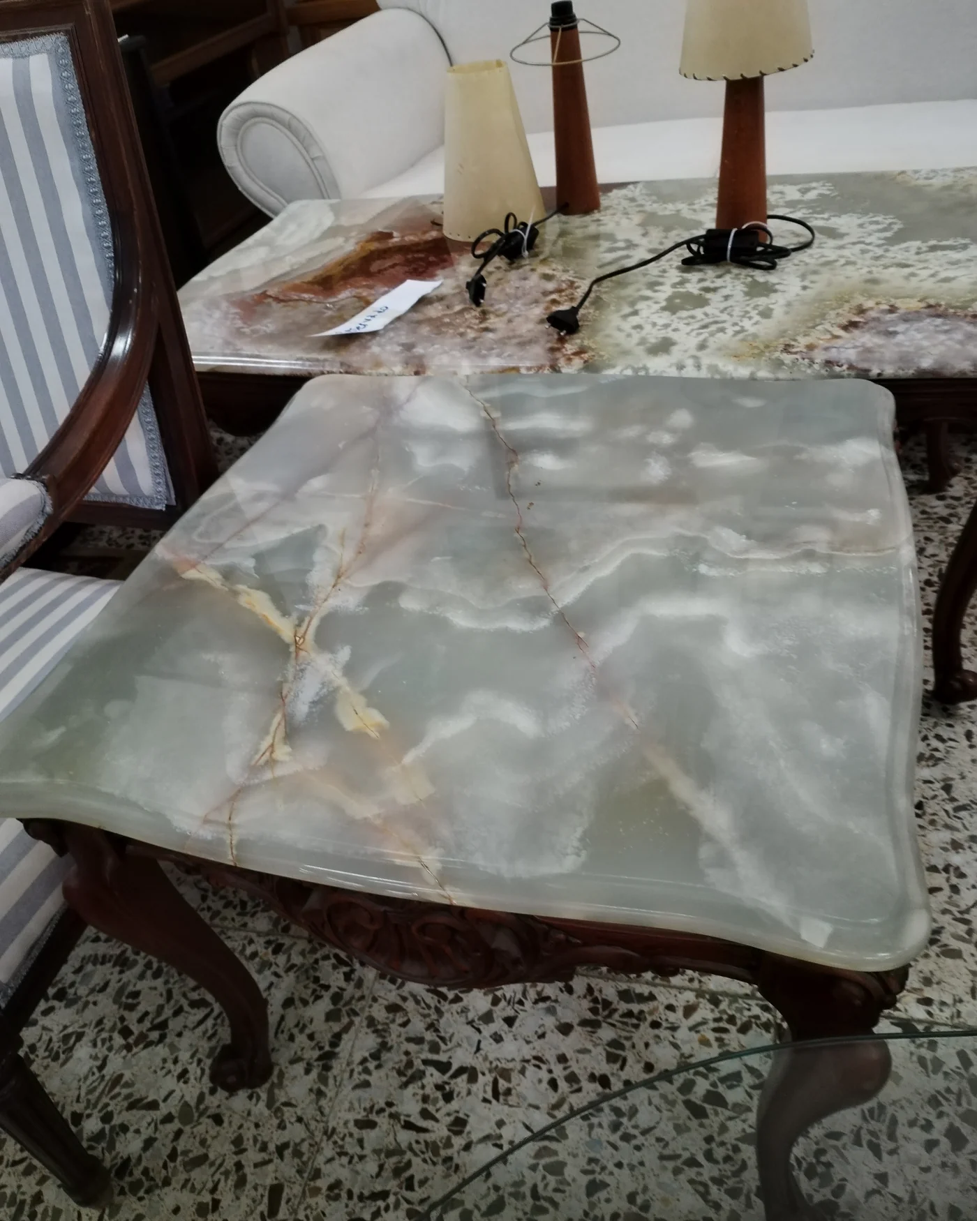 Mesa Centro de Mármol Verde con Base de Madera Tallada - imagen 5