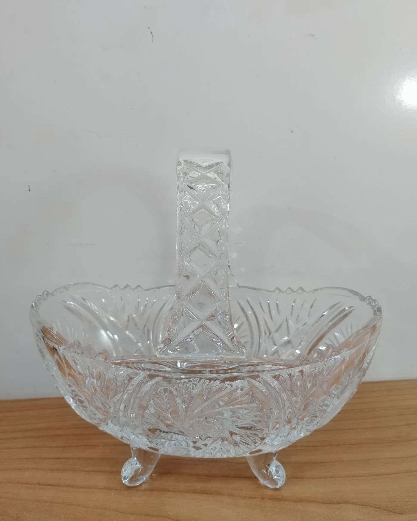 Cesta Decorativa de Cristal Tallado - imagen 3
