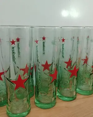Set de 12 Vasos Altos de Cerveza Marca Heineken - miniatura 2