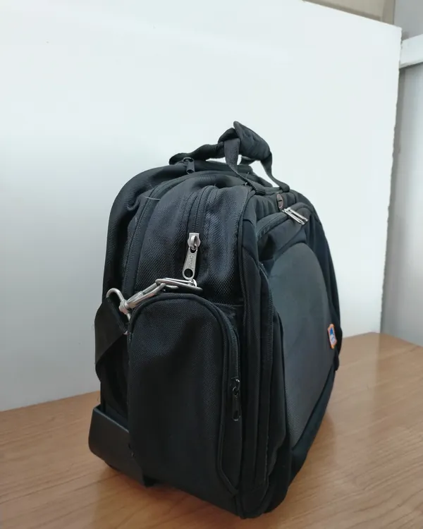 MALETIN DE VIAJE