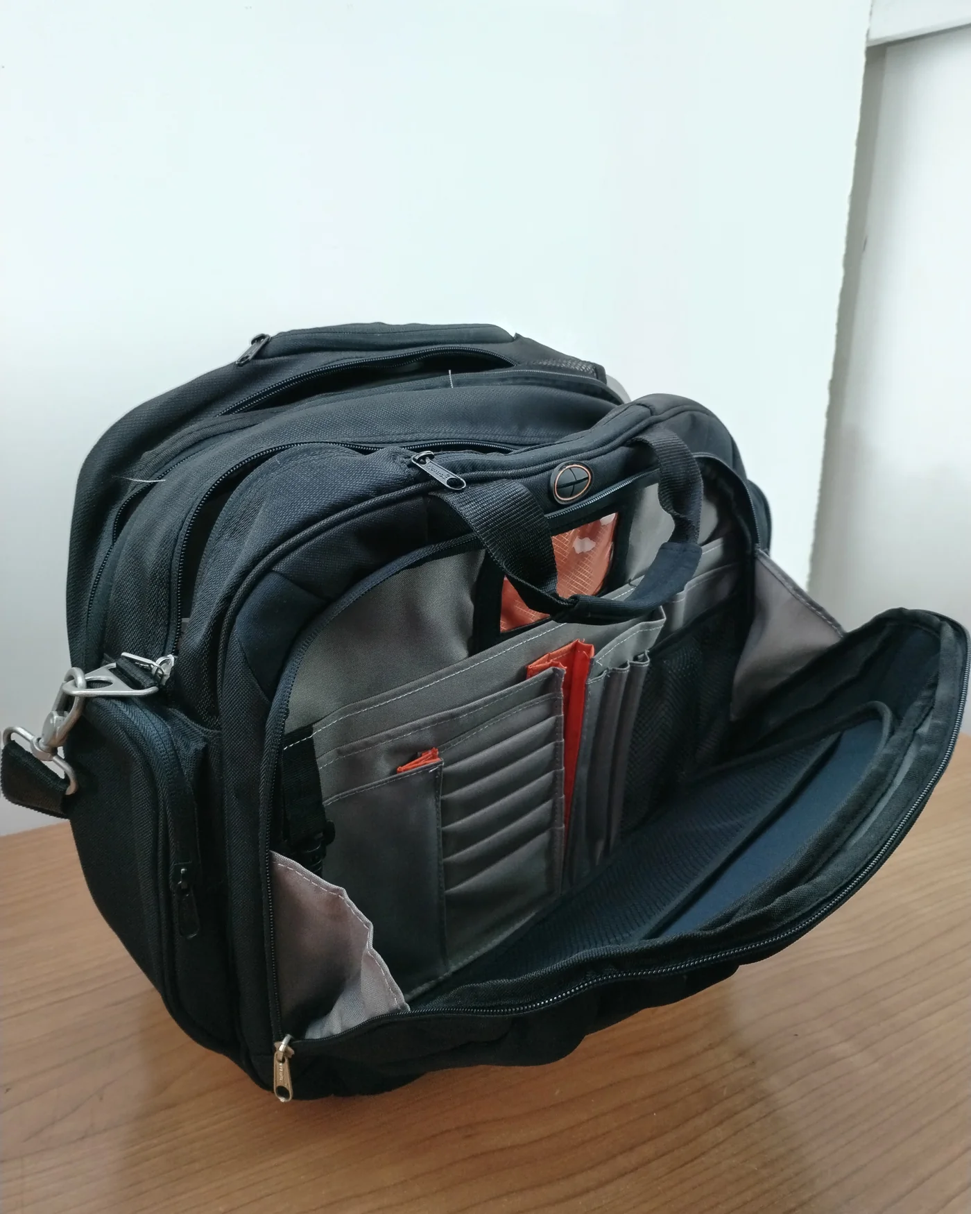 MALETIN DE VIAJE - imagen 4