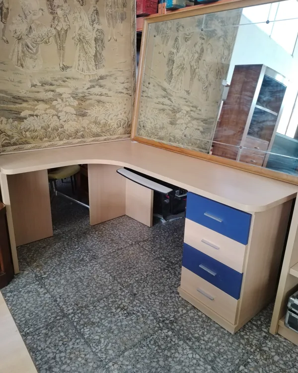 Escritorio juvenil de esquina con cajones