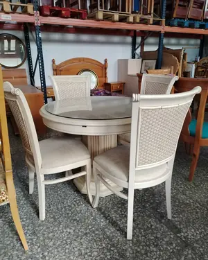 Conjunto de Mesa Redonda Extensible y 4 Sillas Estilo Clásico - miniatura 1