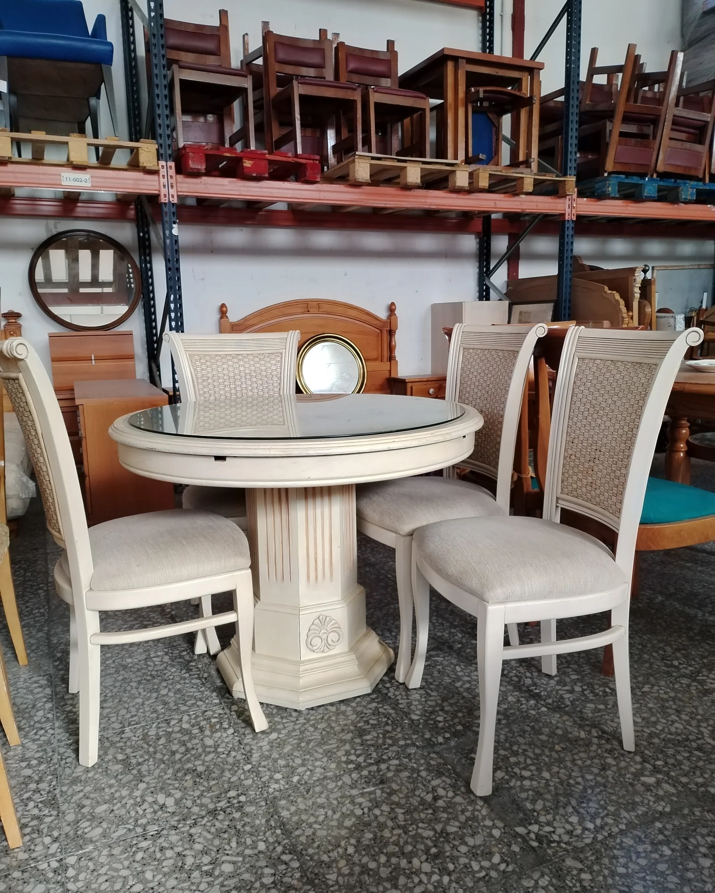 Conjunto de Mesa Redonda Extensible y 4 Sillas Estilo Clásico - imagen 2