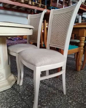 Conjunto de Mesa Redonda Extensible y 4 Sillas Estilo Clásico - miniatura 3