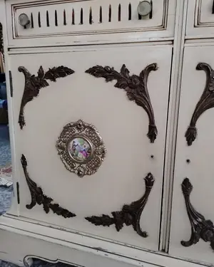 Aparador y Mesita Vintage para Restaurar - miniatura 4