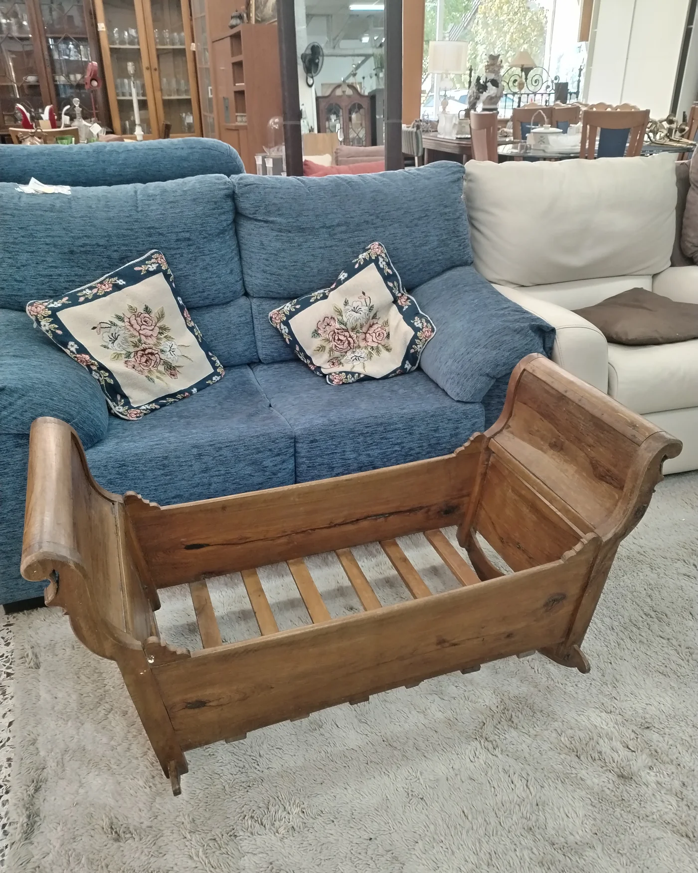 Cuna Antigua de Balancín en Madera - imagen 3