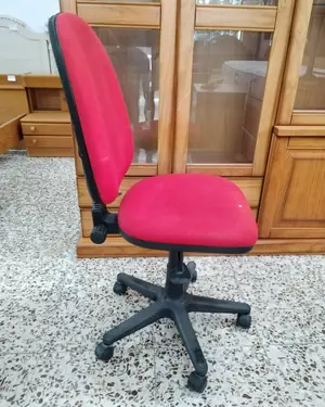Silla de oficina giratoria roja - miniatura 2