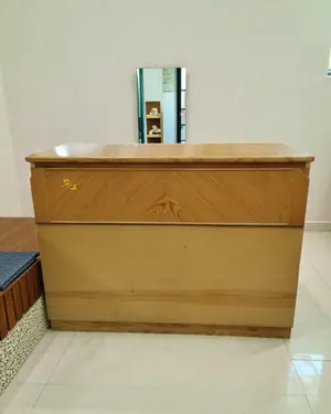 Baúl de madera clásico con tapa abatible - miniatura 1