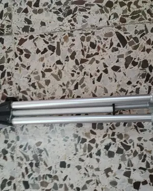 Trípode ajustable de aluminio - miniatura 8