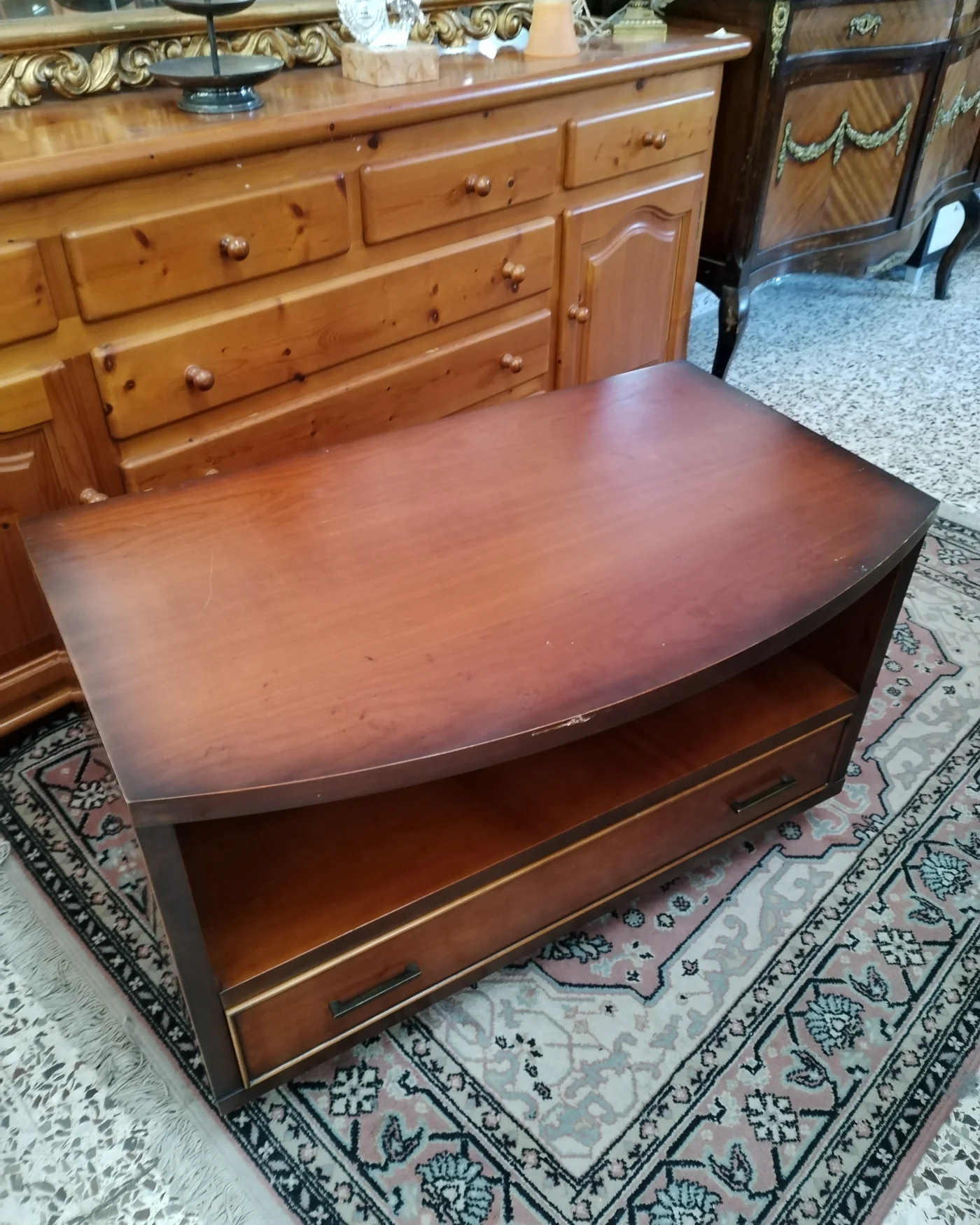 Mueble para tv de madera vintage con cajón y ruedas - imagen 5