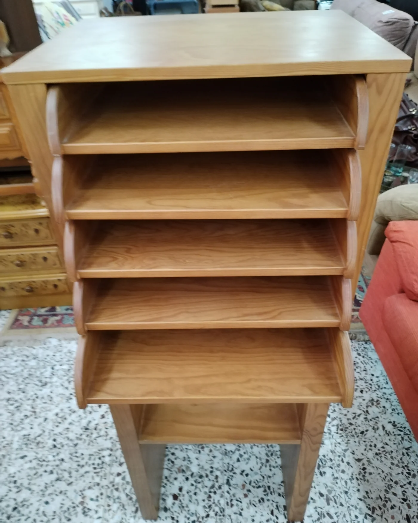 Armario de archivo en madera con bandejas - imagen 3