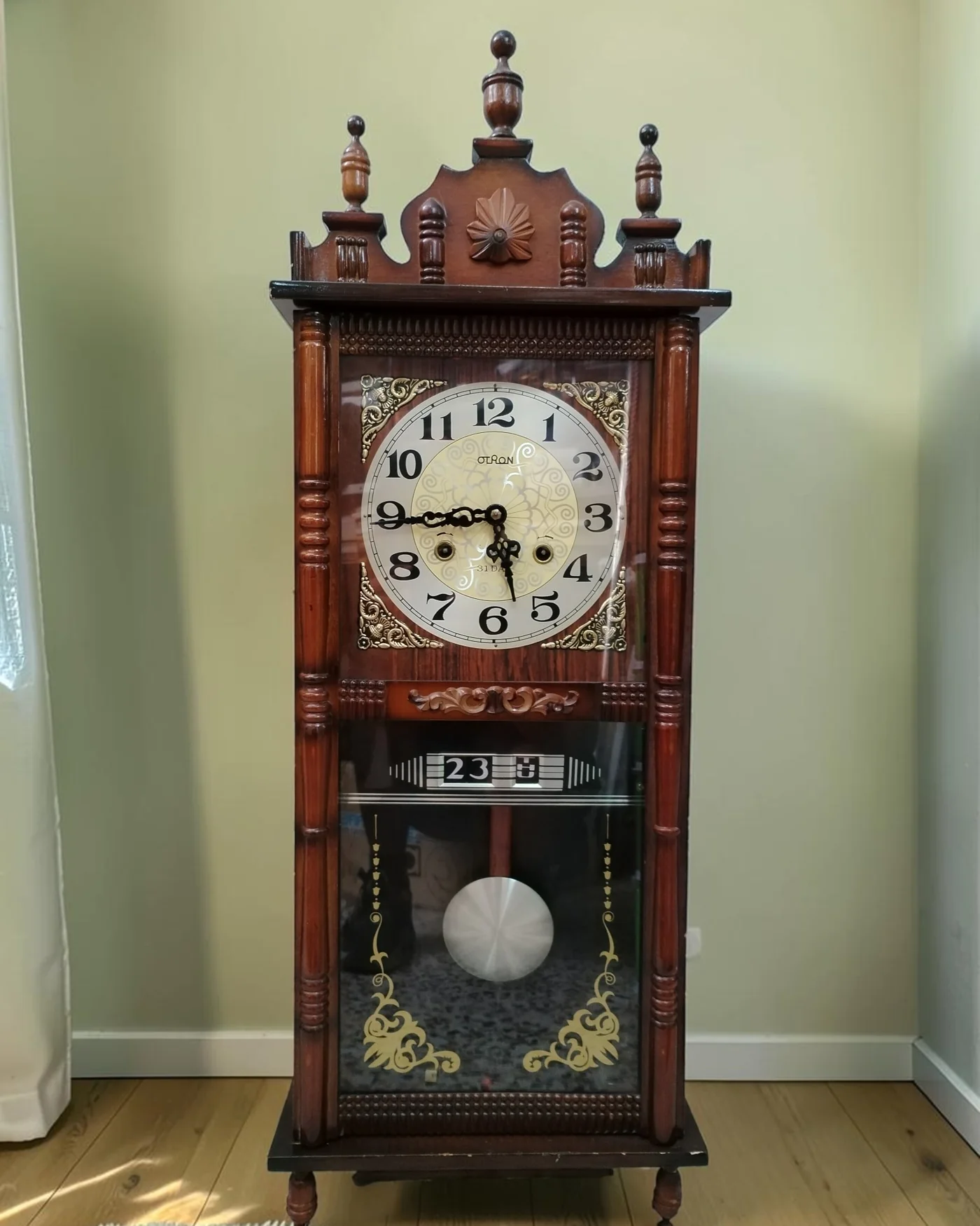 Reloj de pared clásico Otron - imagen 1