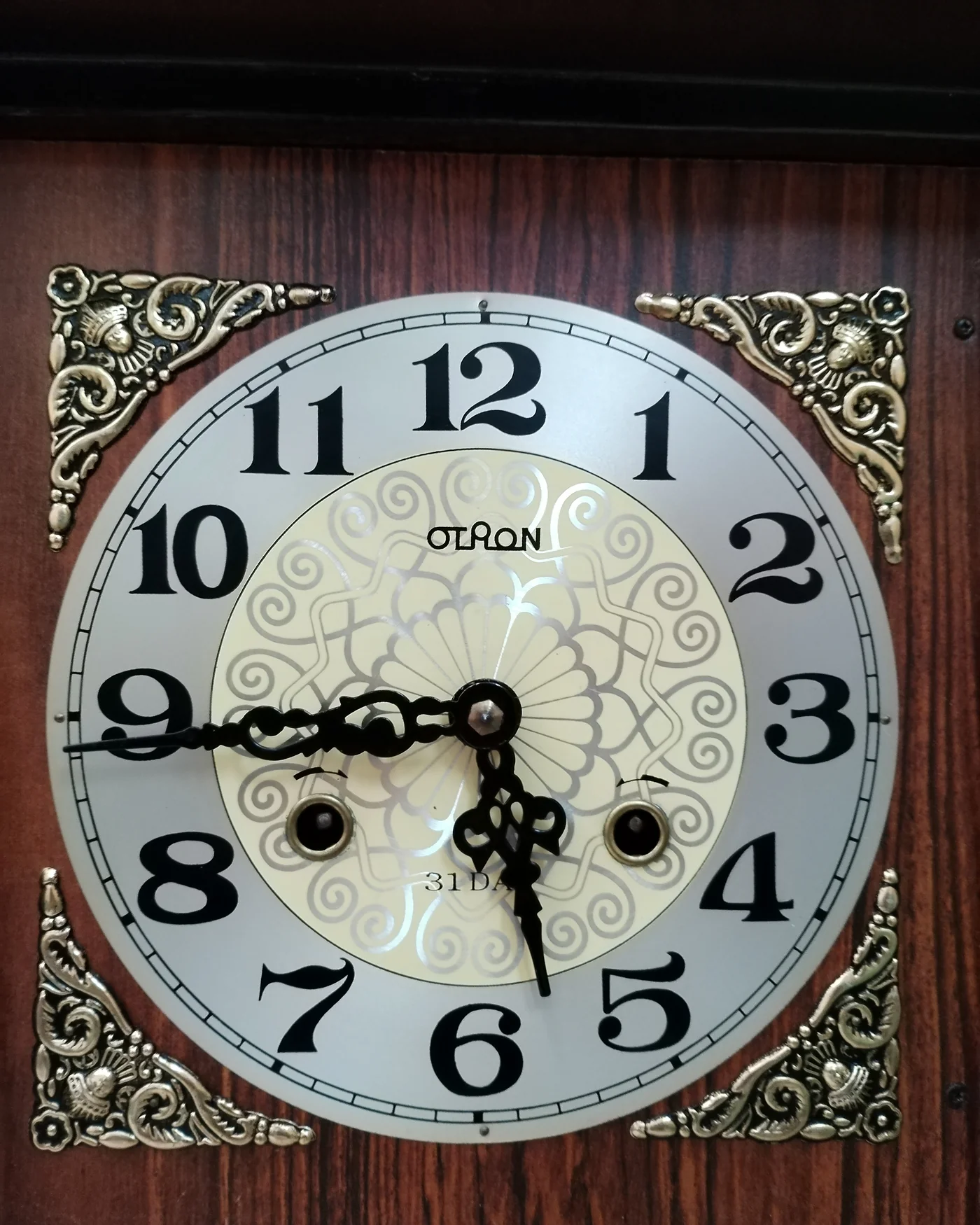 Reloj de pared clásico Otron - imagen 4