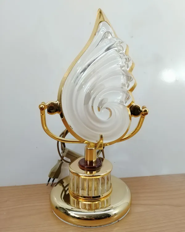 Lámpara de mesa vintage con pantalla de cristal