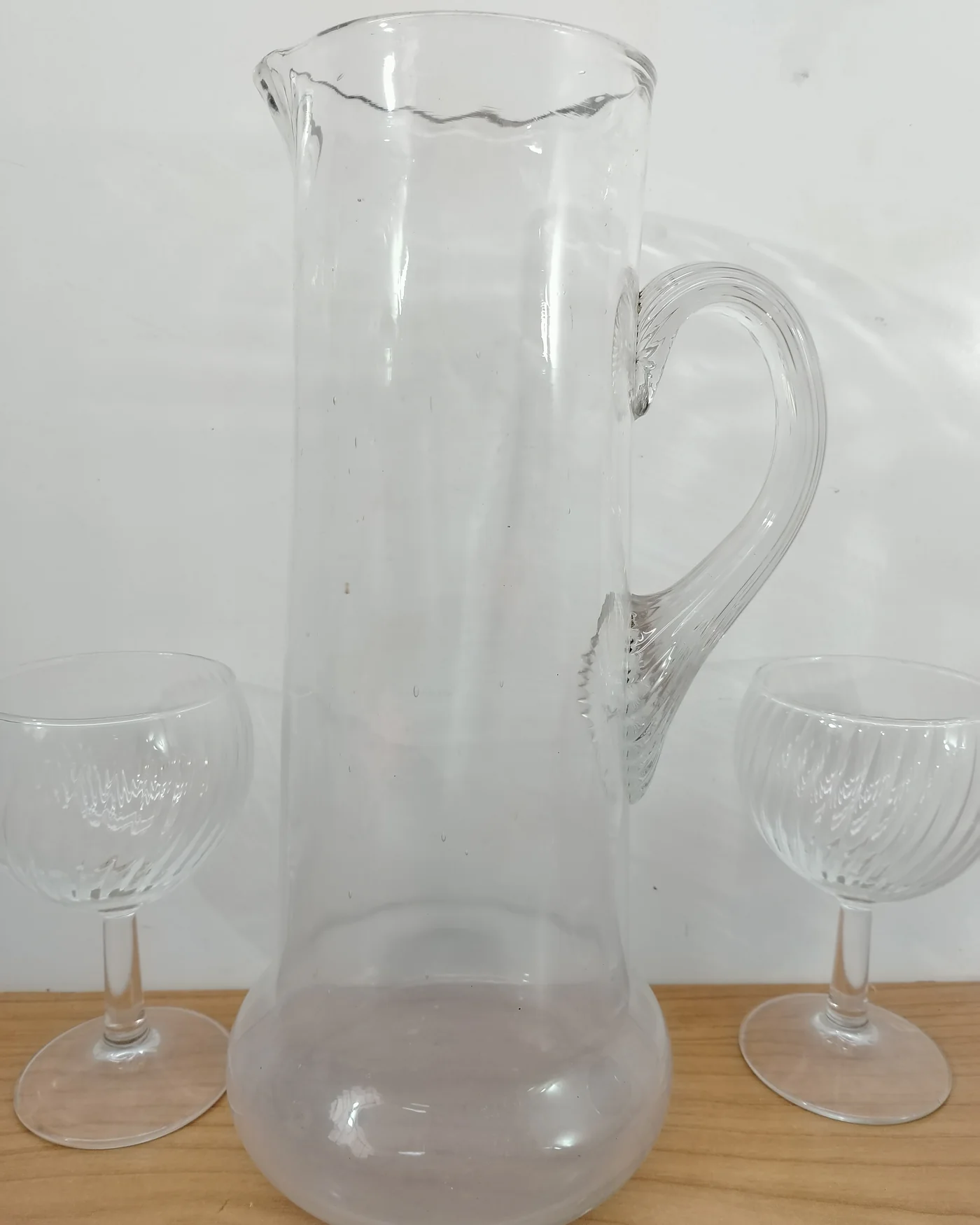 Conjunto de jarra y 3 copas de cristal - imagen 3