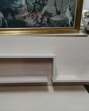 Mueble de salón moderno con vitrina y estantería en tono claro - miniatura 5