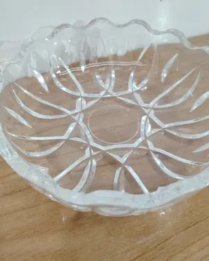 Pequeño cenicero de cristal tallado - miniatura 2