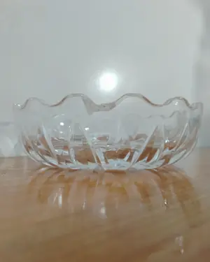 Pequeño cenicero de cristal tallado - miniatura 3