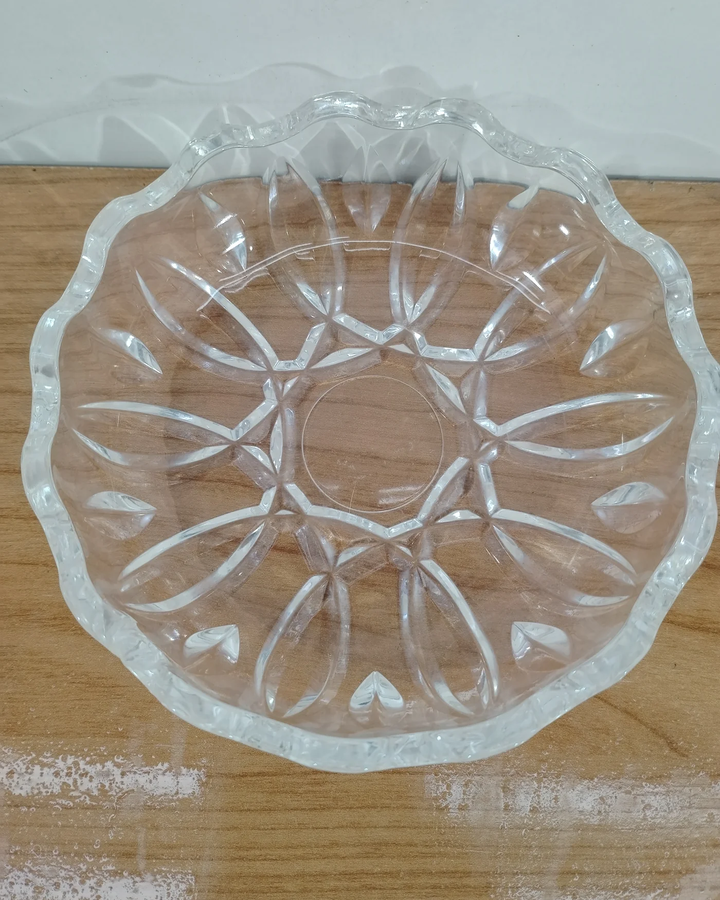 Pequeño cenicero de cristal tallado - imagen 4