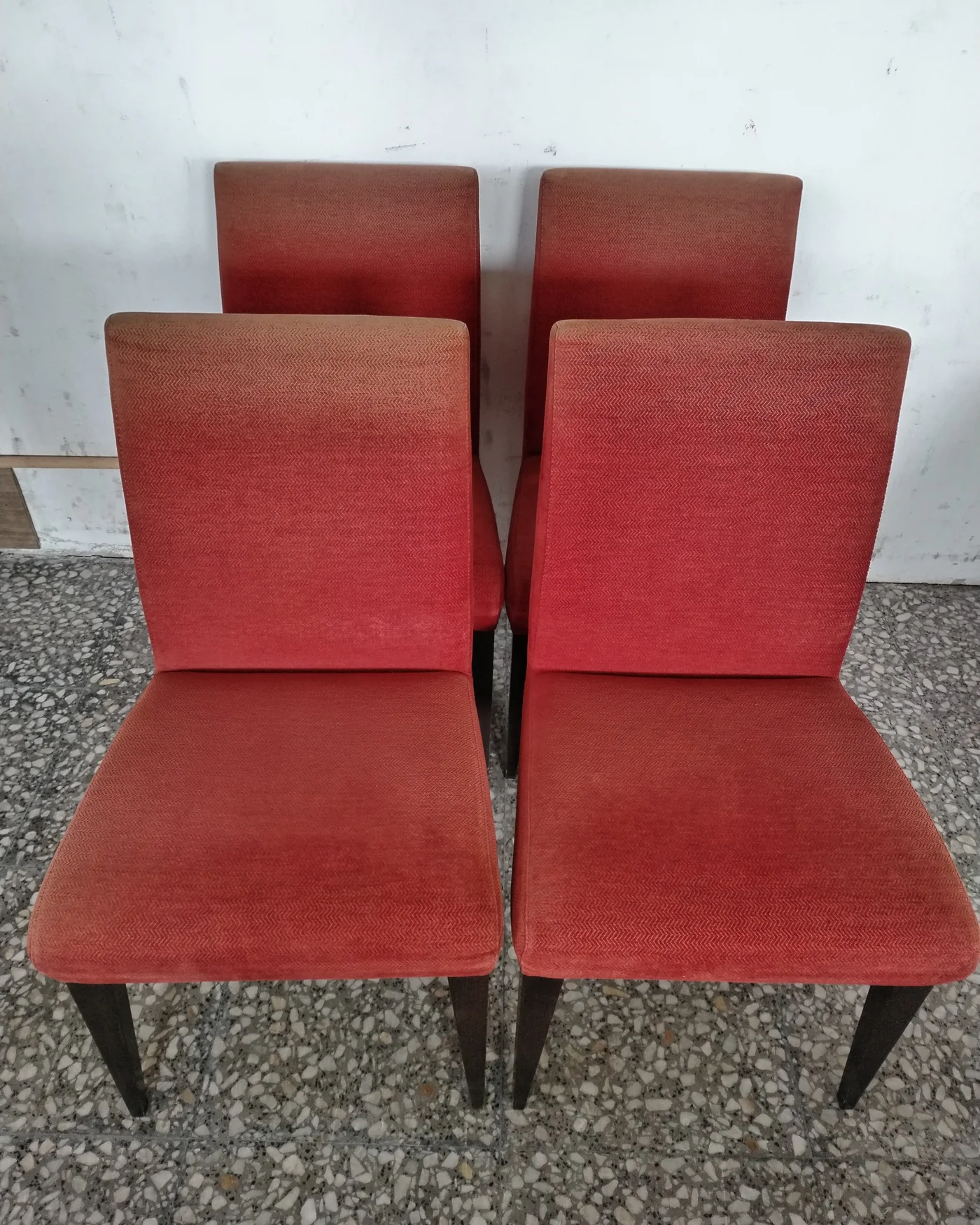 Juego 4 sillas de comedor rojas - imagen 4