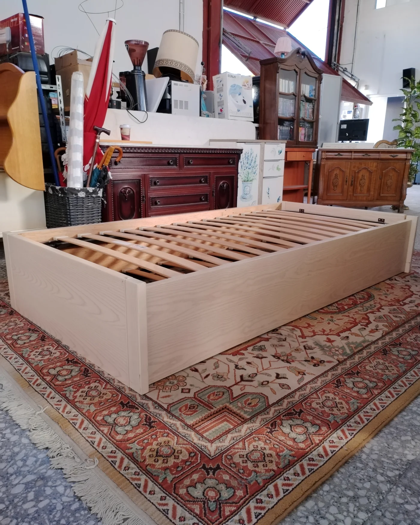 Cama nido individual en madera clara - imagen 3