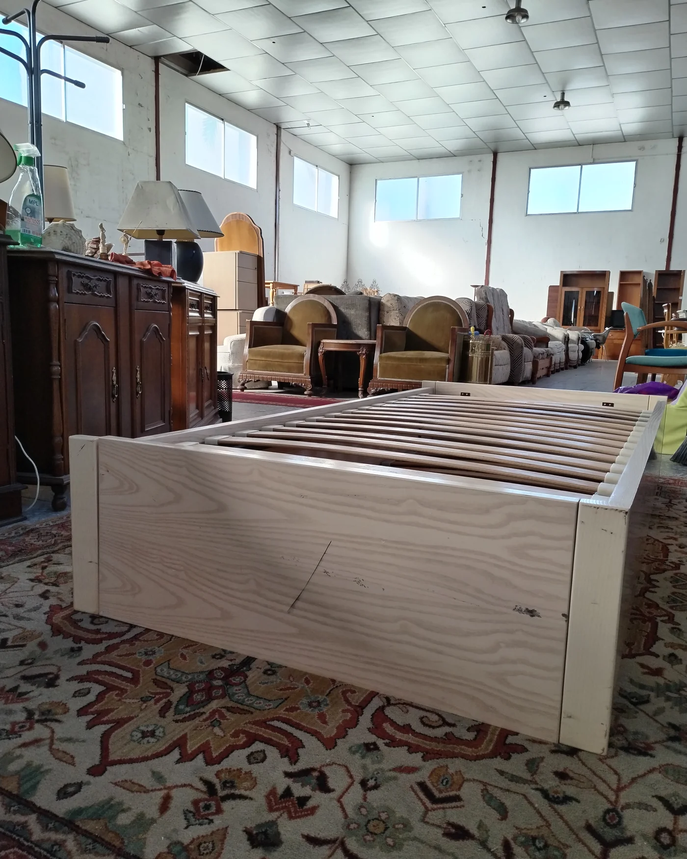 Cama nido individual en madera clara - imagen 5