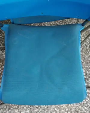 Conjunto de 10 sillas de oficina azules - miniatura 5