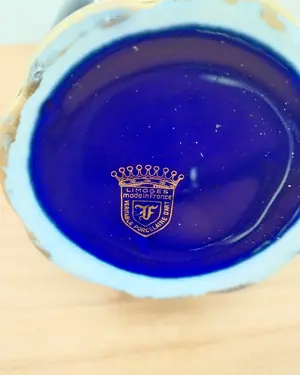 Jarrón de porcelana Limoges con asa dorada y motivos dorados - miniatura 5